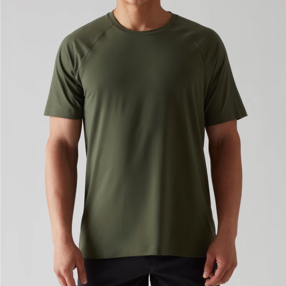 Rhone activewear t shirt